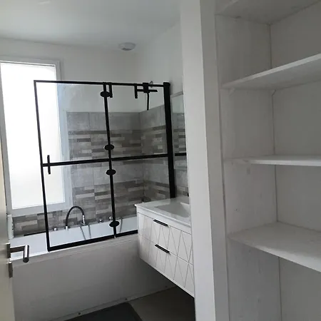 Maison 8 Personnes Et Un De 4 Personnes A 12km Du Parc La Verrie